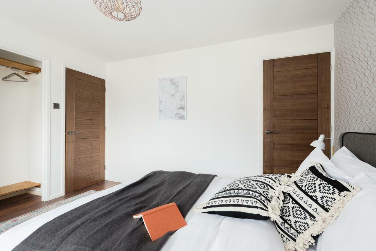 Appartamento The Century Chalet - Contemporary 2Bdr Townhouse With Parking Oxford Esterno foto