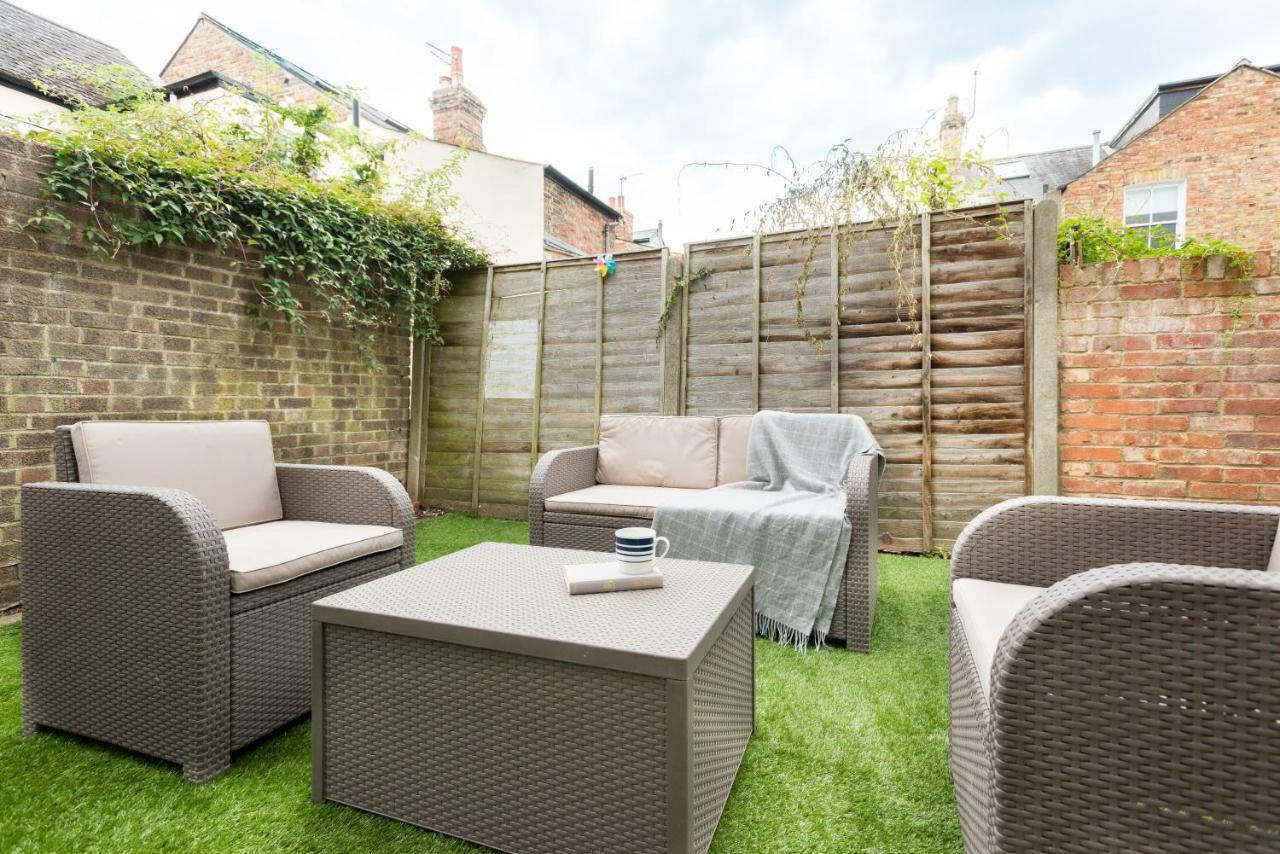 Appartamento The Century Chalet - Contemporary 2Bdr Townhouse With Parking Oxford Esterno foto